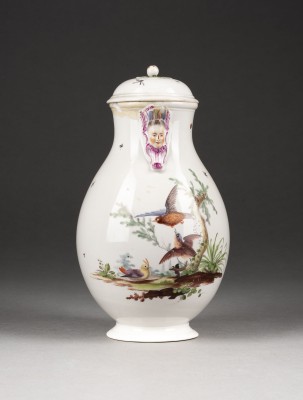 Auction 137<br>KAFFEEKANNE MIT VOGELMALEREI