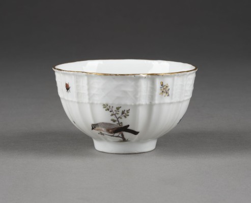 Auction 137<br>KOPPCHEN MIT VOGELMALEREI
