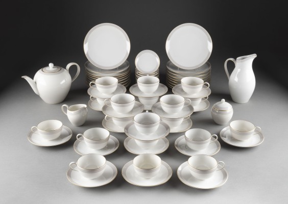 Auction 137<br>162-TEILIGES SPEISE- UND TEESERVICE 'URBINO'