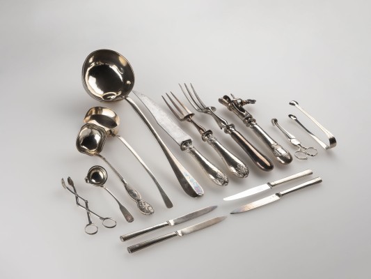 Picture SAMMLUNG VON 26 BESTECKTEILEN