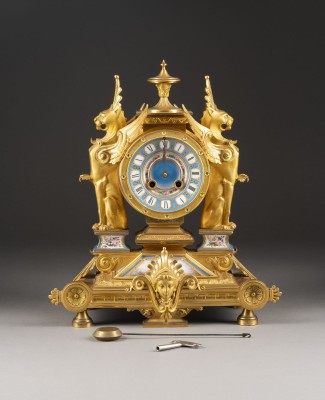 Auction 137<br>PRUNKVOLLE NAPOLEON III-KAMINUHR