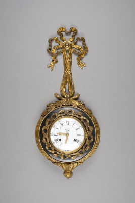 Auction 137<br>WANDUHR IM LOUIS-XVI-STIL