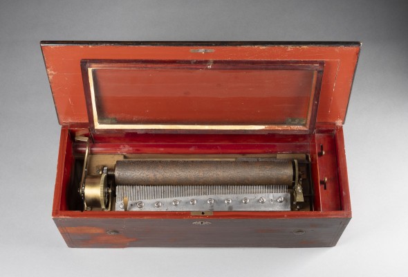 Auction 137<br>WALZENSPIELDOSE
