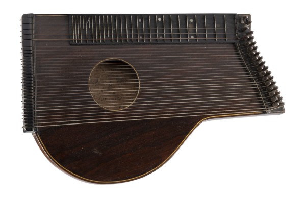 Auktion 137<br>KONZERTZITHER ALBERT VOGT