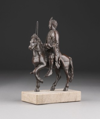 Auktion 137<br>REITERSTATUETTE 'KARL DER GROSSE' (Nach dem Original aus dem Louvre)