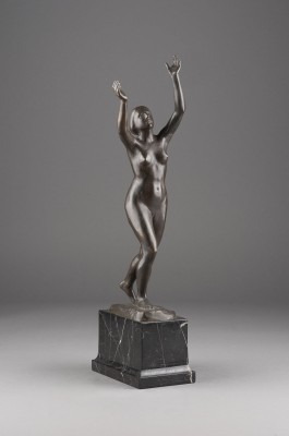 Auction 137<br>STEHENDER FRAUENAKT MIT ERHOBENEN ARMEN