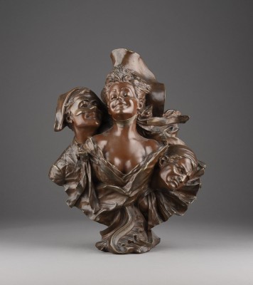 Auktion 137<br>'HOUDON CARNAVAL' (BÜSTE MIT DREI PORTRAITS)