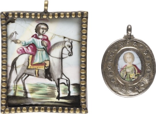 Auction 138<br>ZWEI FINIFTI: ANHÄNGER MIT DEN HEILIGEN PANTELEIMON UND TRIFON