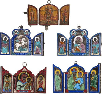 Auction 138<br>FÜNF TRIPTYCHA MIT GNADENBILDERN DER GOTTESMUTTER UND AUSGEWÄHLTEN HEILIGEN