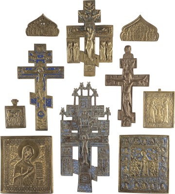 Picture ZEHN BRONZE-IKONEN: KRUZIFIXE, GNADENBILDER DER GOTTESMUTTER, DIE HEILIGEN ZOSIMA UND SABBATIUS SOWIE ZWEI BRONZE-IKONEN-FRAGMENTE