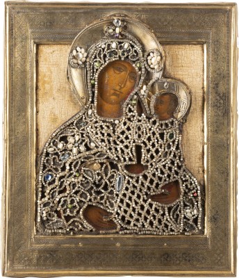 Auktion 138<br>IKONE MIT DER GOTTESMUTTER VON SCHUJA UND SMOLENSK MIT PERL-OKLAD