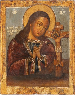 Auction 138<br>IKONE MIT DER GOTTESMUTTER ACHTYRSKAJA (VON ACHTYRKA)