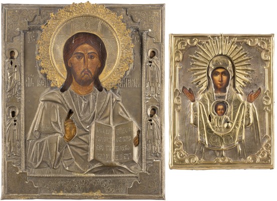 Auktion 138<br>ZWEI IKONEN MIT OKLAD: CHRISTUS PANTOKRATOR UND GOTTESMUTTER DES ZEICHENS