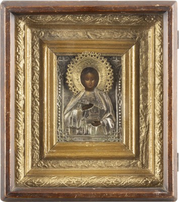 Auktion 138<br>KLEINE IKONE MIT DEM HEILIGEN PANTELEIMON MIT OKLAD IM KIOT