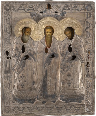 Auktion 138<br>GROSSE IKONE MIT DEN DREI HEILIGEN KIRCHENVÄTER DER OSTKIRCHE MIT OKLAD