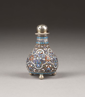 Auktion 138<br>CLOISONNÉ-EMAIL-SALTSTREUER