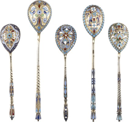 Auktion 138<br>FÜNF CLOISONNÉ-EMAIL-LÖFFEL