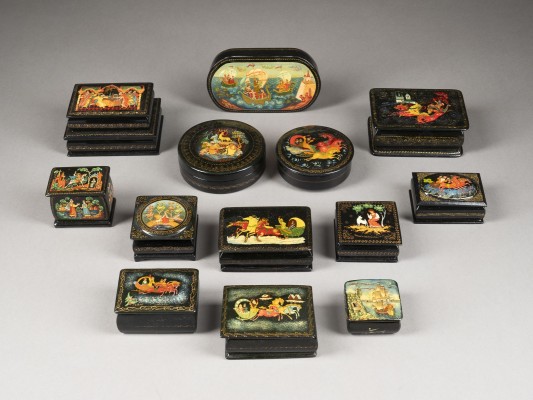 Picture SAMMLUNG VON 13 LACKDOSEN MIT MÄRCHENSZENEN
