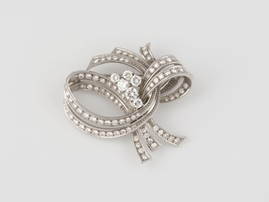 Auction 136<br>BROSCHE