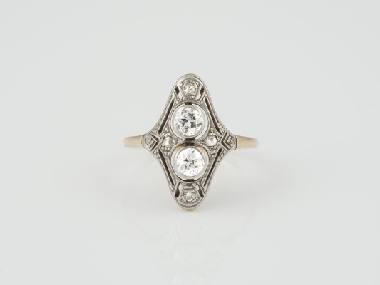 Auction 136<br>RING