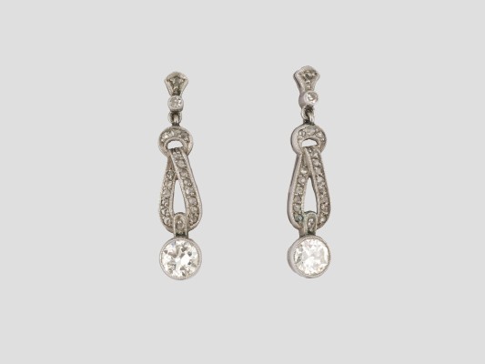 Auction 136<br>PAAR OHRSTECKER