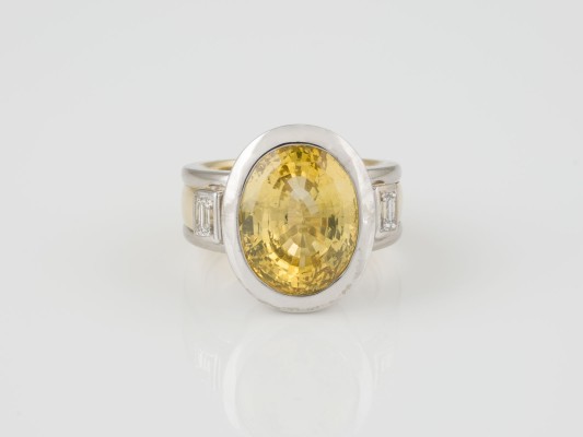 Auktion <br>RING - SAPHIR CA. 12.50 CT.