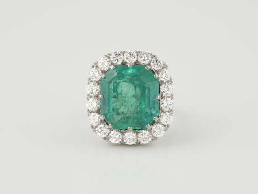 Auktion <br>RING - SMARAGD CA. 16.00 CT.