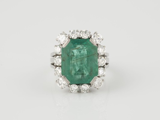 Auktion <br>RING - SMARAGD CA. 9.00 CT.