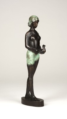 Auktion 140<br>'MÄDCHEN MIT MÖWE' (2006)