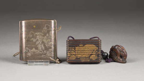 Auction 139<br>EIN SIGNIERTES TONKOTSU AUS SILBER UND EIN LACKIERTES INRO MIT NETSUKE