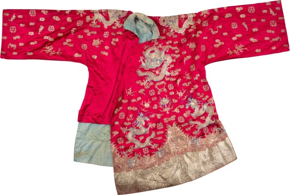 Auction 139<br>EIN DRACHENROBE