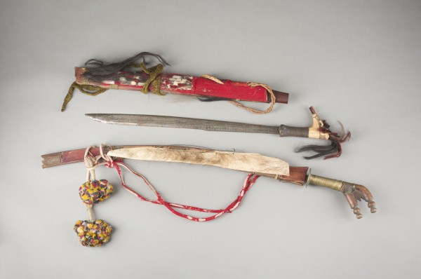 Bild ZWEI DAYAK MANDAU-SCHWERTER
