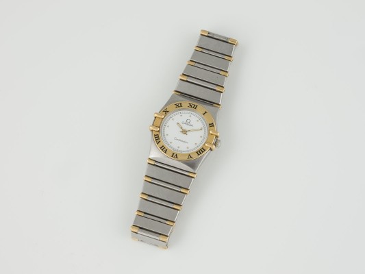 Auction 141<br>ARMBANDUHR 'OMEGA - CONSTELLATION'