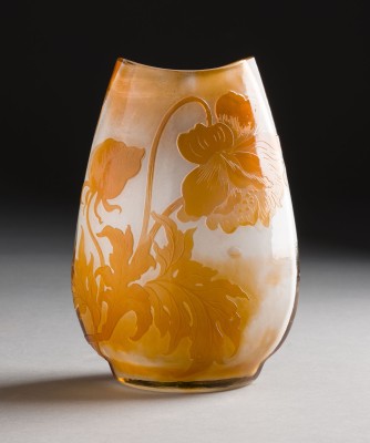 Auction 141<br>VASE MIT MOHN