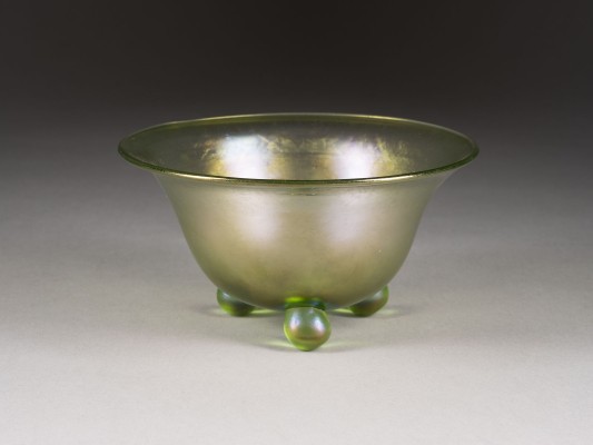 Auction 141<br>GEFUSSTE SCHALE 'OLYMPIA'
