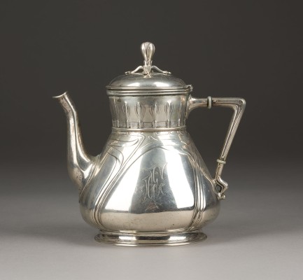 Auktion 141<br>JUGENDSTIL-KANNE