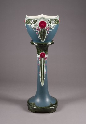 Auktion 141<br>JUGENDSTIL-BLUMENSÄULE MIT CAHCEPOT