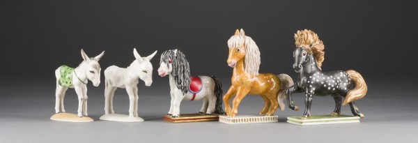 Auktion 141<br>DREI SHETLANDPONIES UND ZWIE ESEL