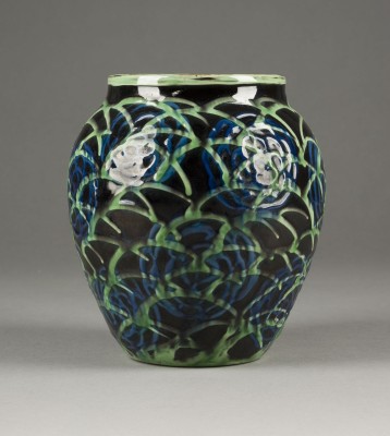 Auction 141<br>BAUCHIGE VASE MIT 'GRÄSER'