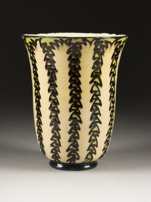 Auktion 141<br>VASE MIT VERTIKALEN ZWEIGEN