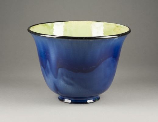 Auktion 141<br>GROSSE VASE MIT LAUFGLASUR