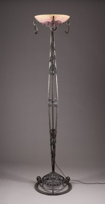 Auction 141<br>ART-DÉCO-STEHLEUCHTER