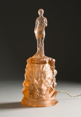 Auction 141<br>ART-DÉCO-TISCHLAMPE