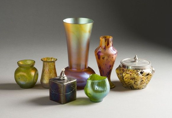 Auction 141<br>SIEBENTEILIGES JUGENDSTIL-KONVOLUT