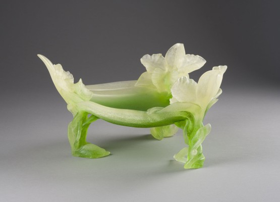 Auction 141<br>GROSSER TAFELAUFSATZ MIT ORCHIDEEN
