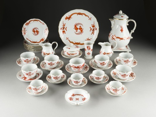 Auction 141<br>39-TEILIGES KAFFEESERVICE 'ROTER HOFDRACHE - REICH'