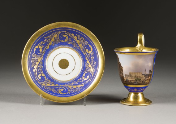 Auction 141<br>ANSICHTENTASSE MIT UNTERTASSE