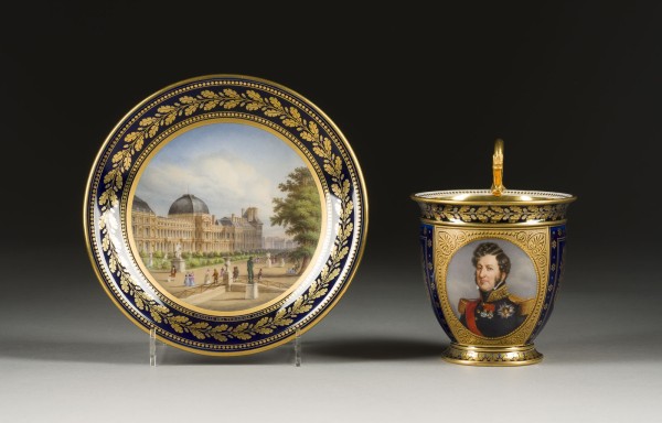 Auction 141<br>ZIERTASSE MIT PORTRÄT VON LOUIS PHILIPPE UND ANSICHT DES CHÂTEAU DES TUILERIES