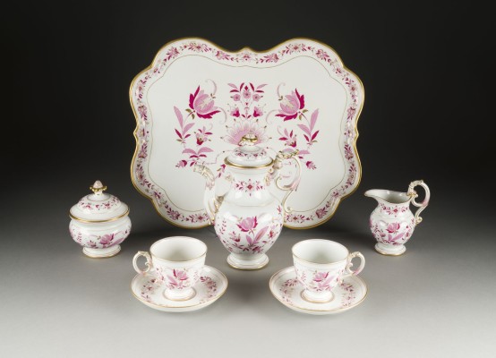 Auction 141<br>ACHTTEILIES DÉJEUNER TÊTE-À-TÊTE 'BLUMENMALEREI'