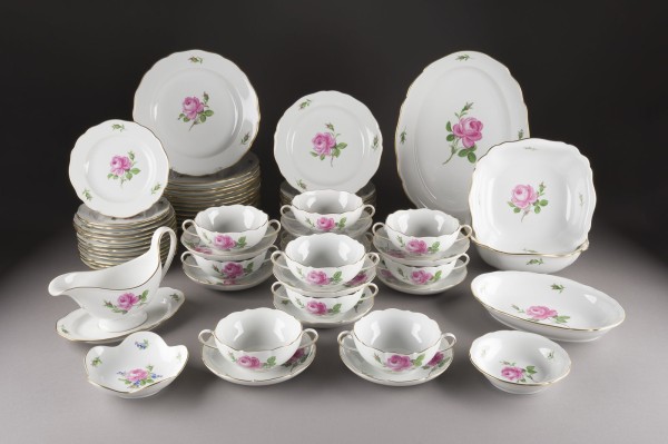 Auktion 141<br>59-TEILIGES SPEISESERVICE 'ROTE ROSE'